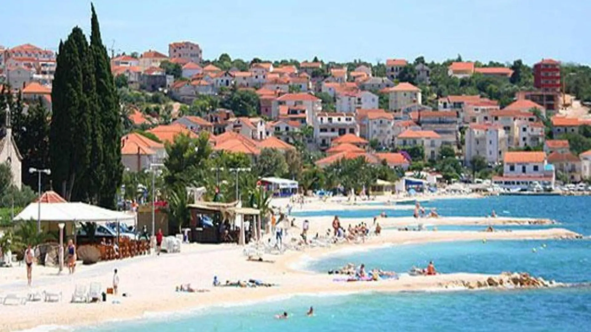Elegant Hideaway Apartment With Pool Trogir